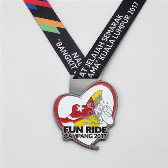 Medalla de esmalte suave de metal deportivo Taekwondo Kungfu personalizado