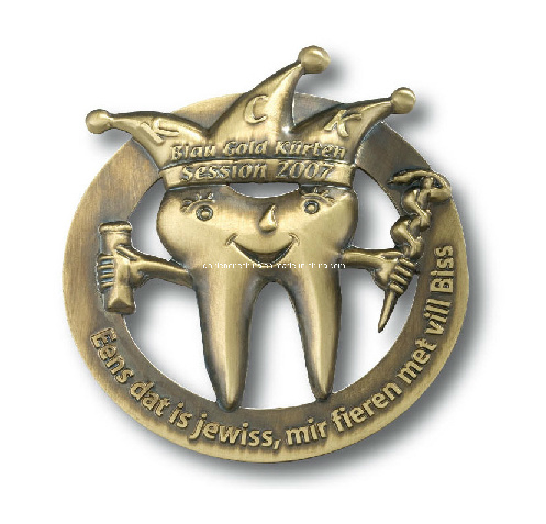 Insignia de alfiler de metal plateado antiguo plateado