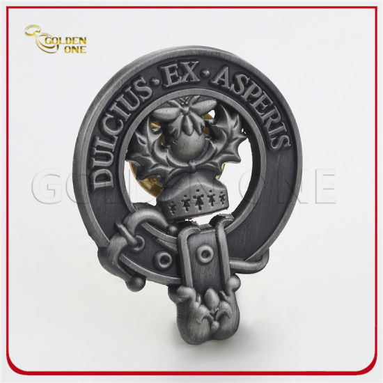 Ventas directas de fábrica Pin de solapa de metal de león de lujo personalizado