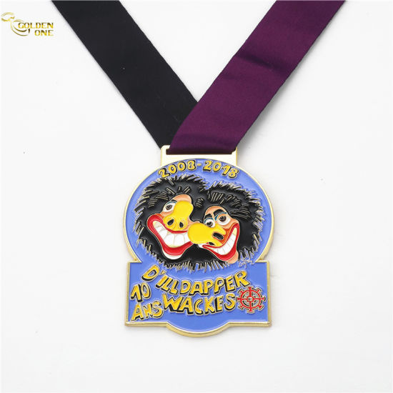Medalla de competición con purpurina recortada personalizada